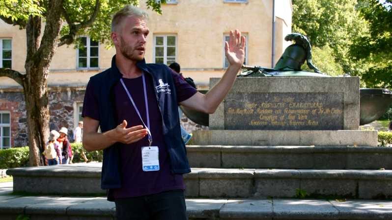 Suomenlinna: Guided Walking Tour with an Authorized Guide - Ehrensvärd Museum free entry: when it’s a bargain and when it’s not