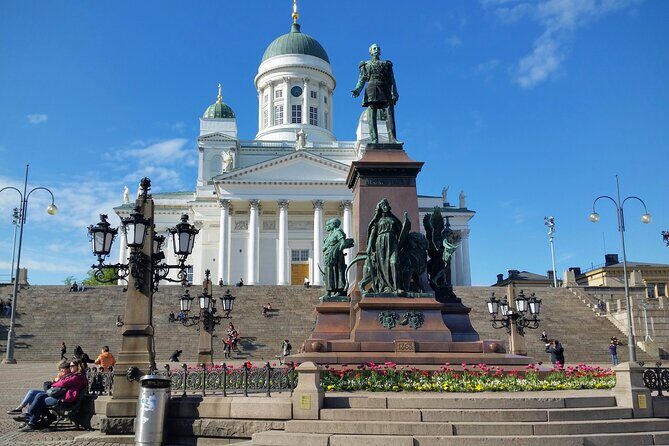 The 1st Helsinki Free Tour - Since 2016 - Getting Oriented: Hallituskatu 9 Start and Senate Square’s Big-Three